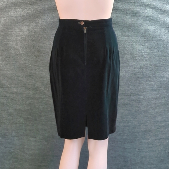 Vtg Niki Petites Velvet Skirt Set - Picture 12 of 17